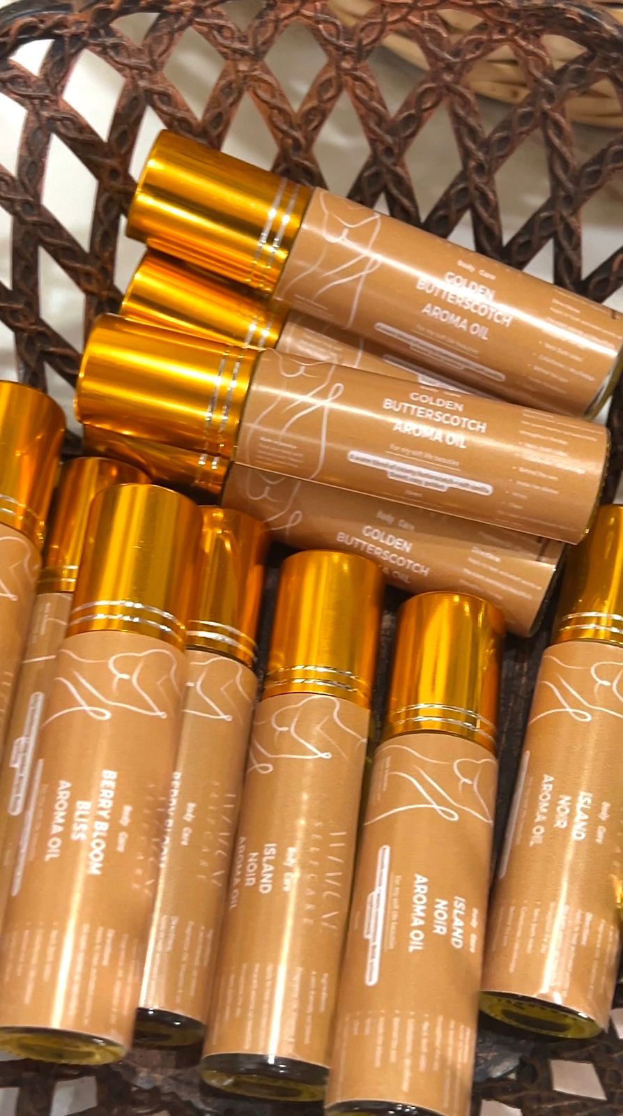 Holiday Luxe Island Aroma Oils Collection